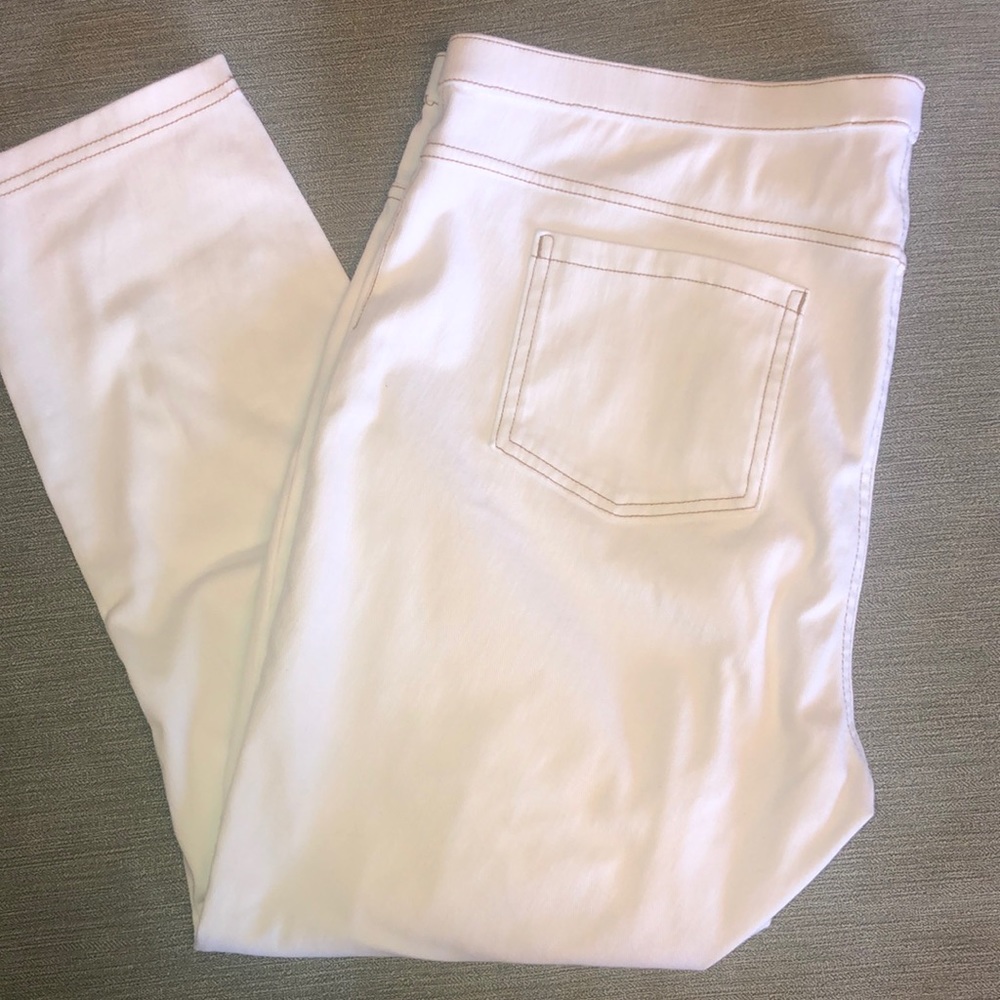 HUE leggings
